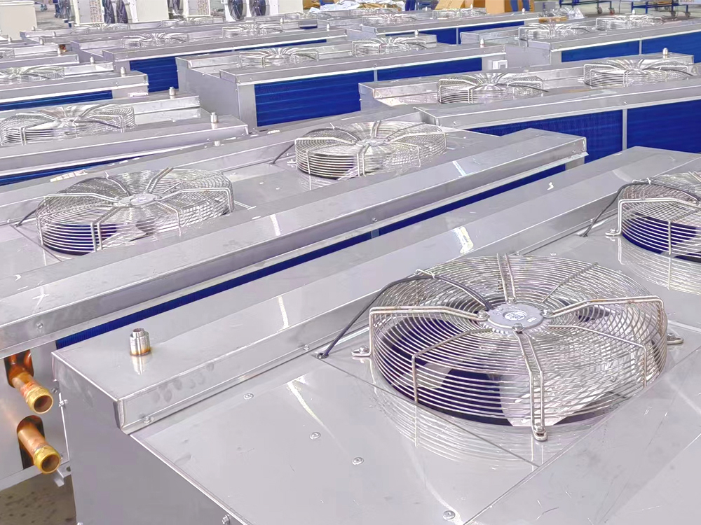 Enfriador de aire con descarga doble, carcasa de acero inoxidable y lámina de aluminio hidrofílica